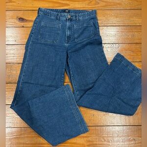 (438)*GAP JEANS*